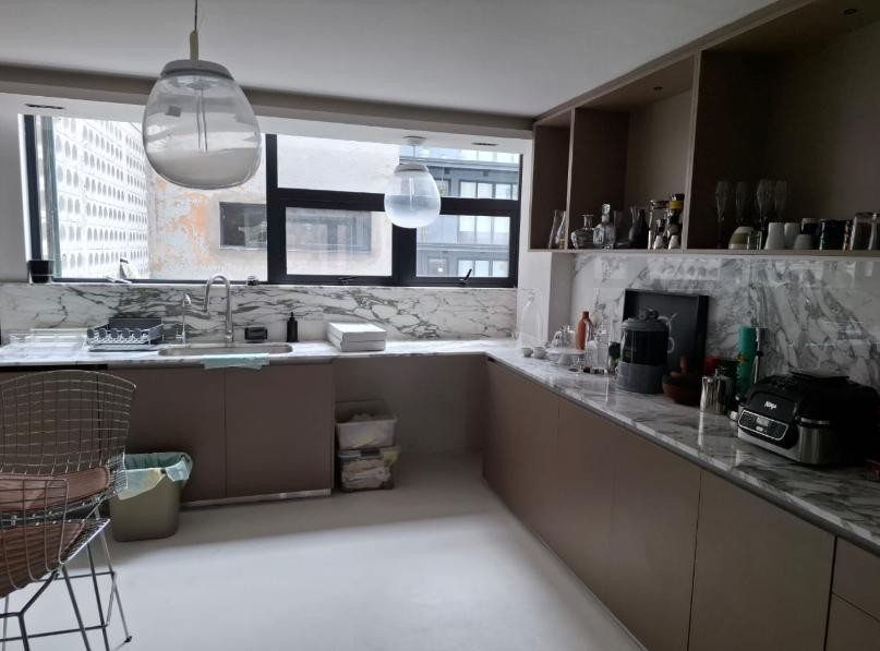 Cocina remodelada con cubierta de mármol en Jorge Bernard Shaw, Polanco
